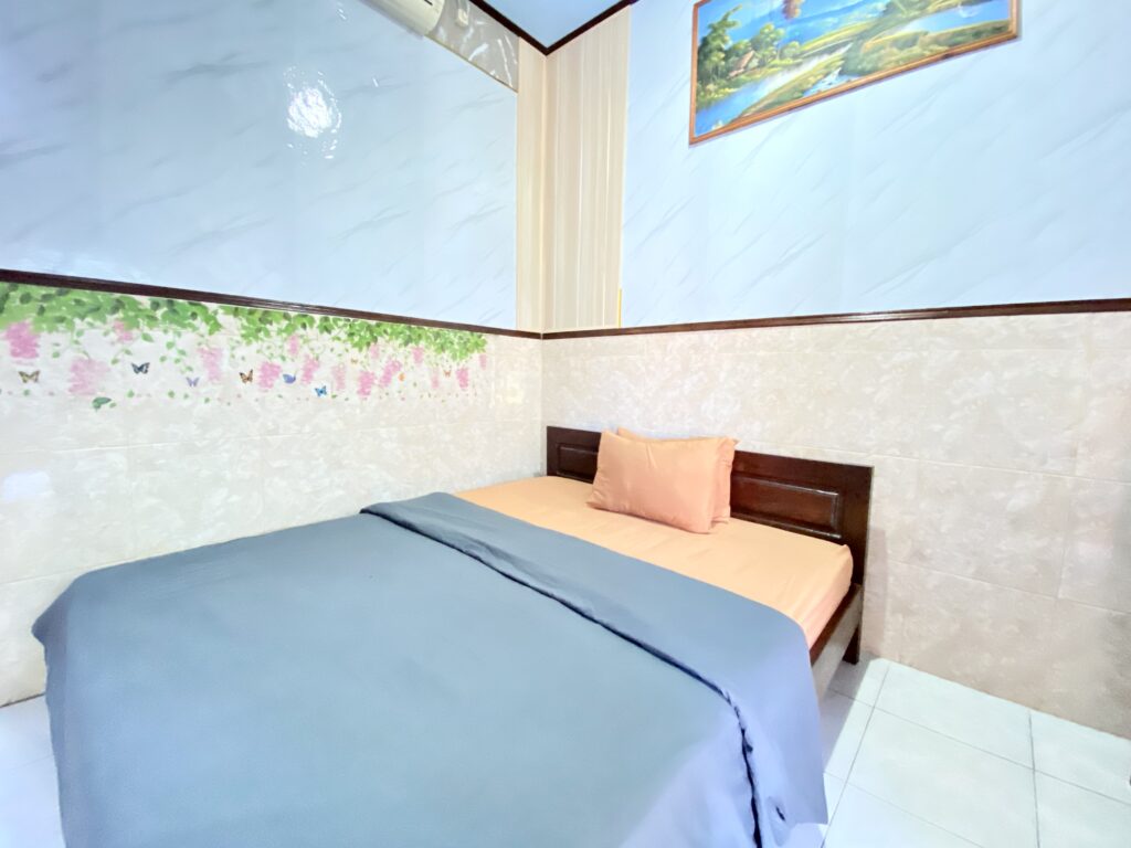 rooom 1 1